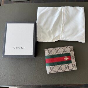 GUCCI GG Supreme Bee Bifold Men's Wallet